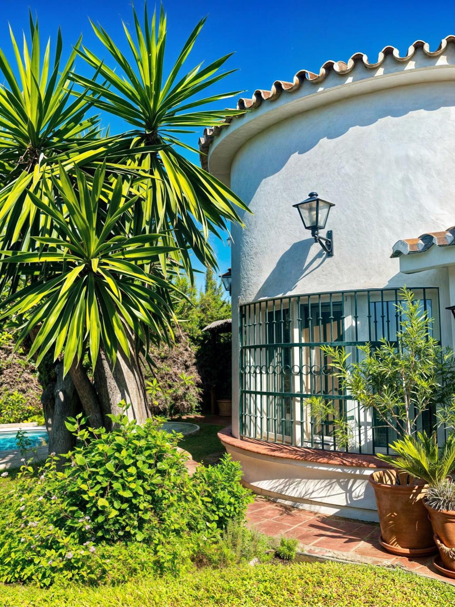 Villa Alfredo - Private Pool Next To The Beach Estepona Bagian luar foto